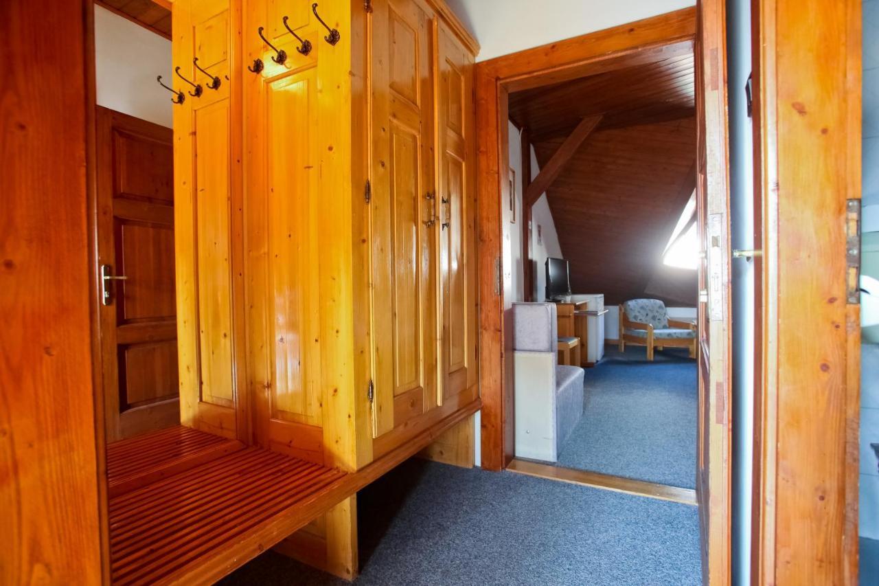 Lenau Haz Bed & Breakfast Печ Екстериор снимка